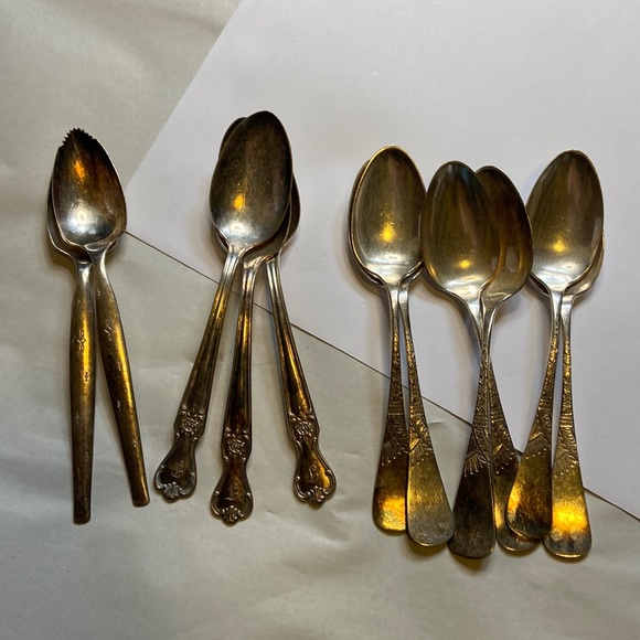 Pairpoint & rogers spoons 11 total - Picture 1 of 9